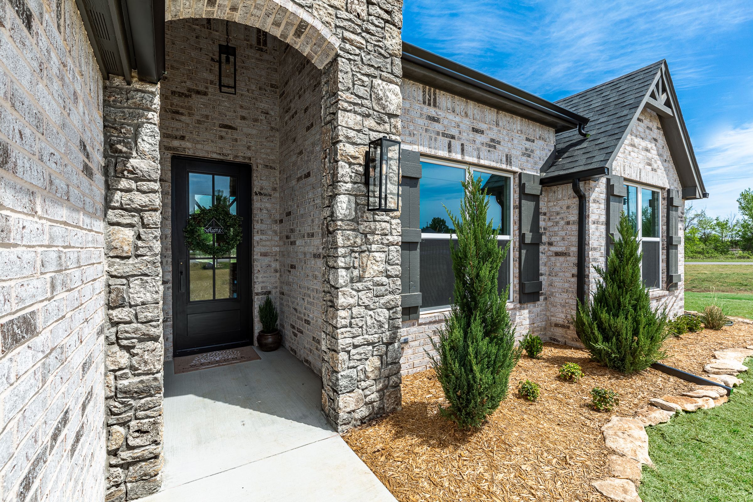 Outdoor living and hardscape project